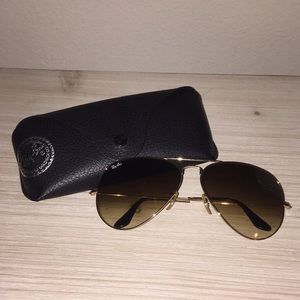 Ray Ban’s Aviator Sun Glasses